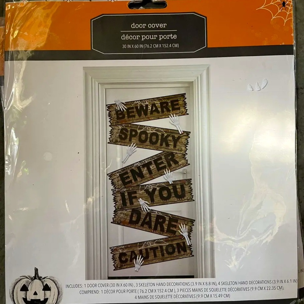 HALLOWEEN Door Cover Beware Spooky Enter If You Dare Caution Tape Decoration NWT